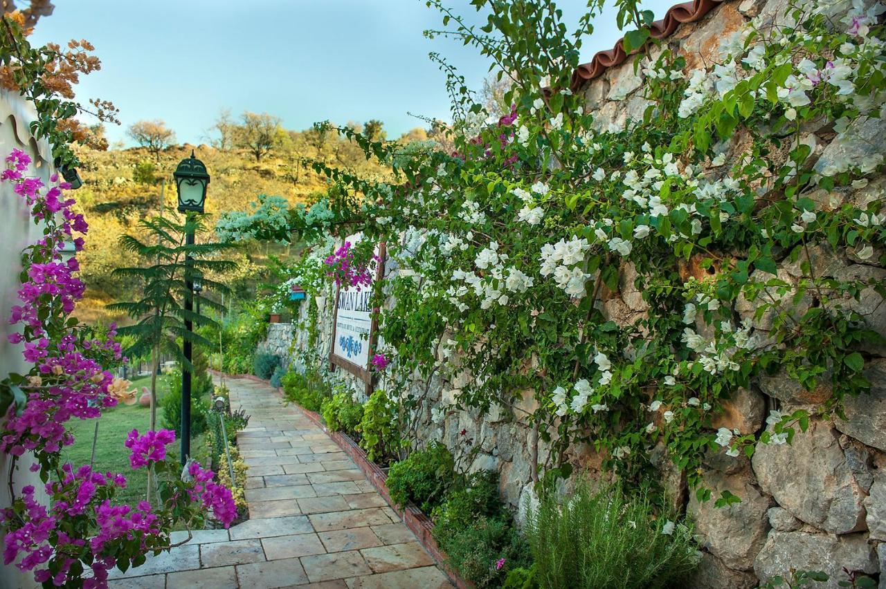 Swan Lake Hotel - Adult Only Selimiye  Exterior foto